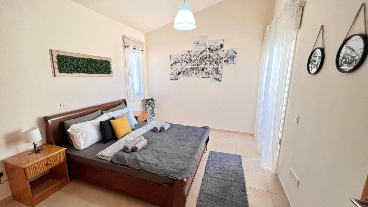 Melanos Sea View Apartment Paphos Exterior foto